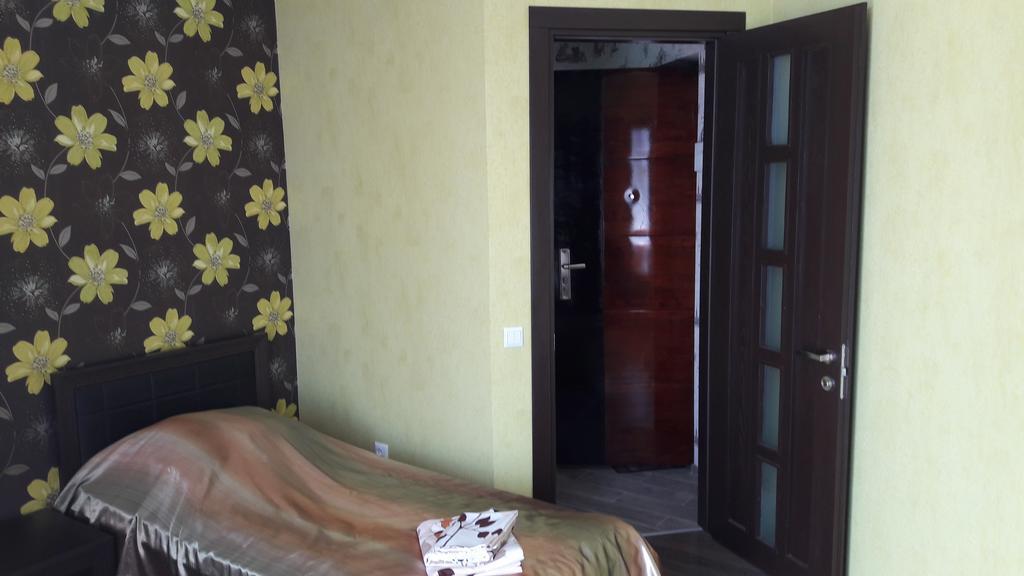 Mindia'S Two Bedroom Apartment Батуми Экстерьер фото